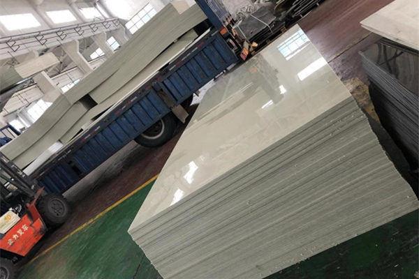 PPH板外觀質(zhì)地及內(nèi)在性能較強